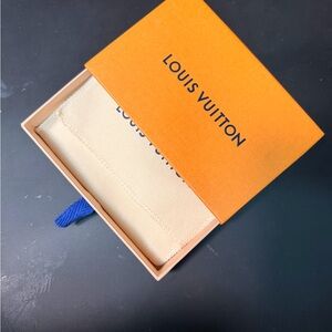 Louis Vuitton Orange small Box with dust bag